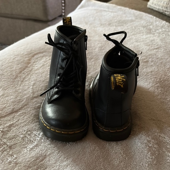 Gently Loved Dr Martens Jr Zavala Combat Leather Boots Unisex - Picture 1 of 11